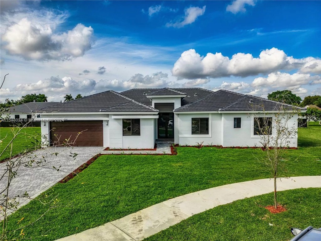 Cash Buyers vs. Mortgage Buyers: Understanding Miami’s Real Estate&nbsp;Market